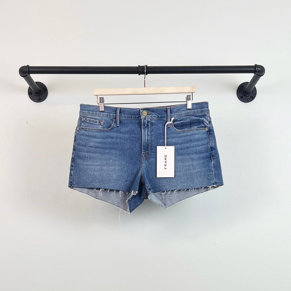 NWT Frame Denim Le Cutoff Raw Hem Mid Rise Shorts in Bixby Blue - Picture 3 of 7